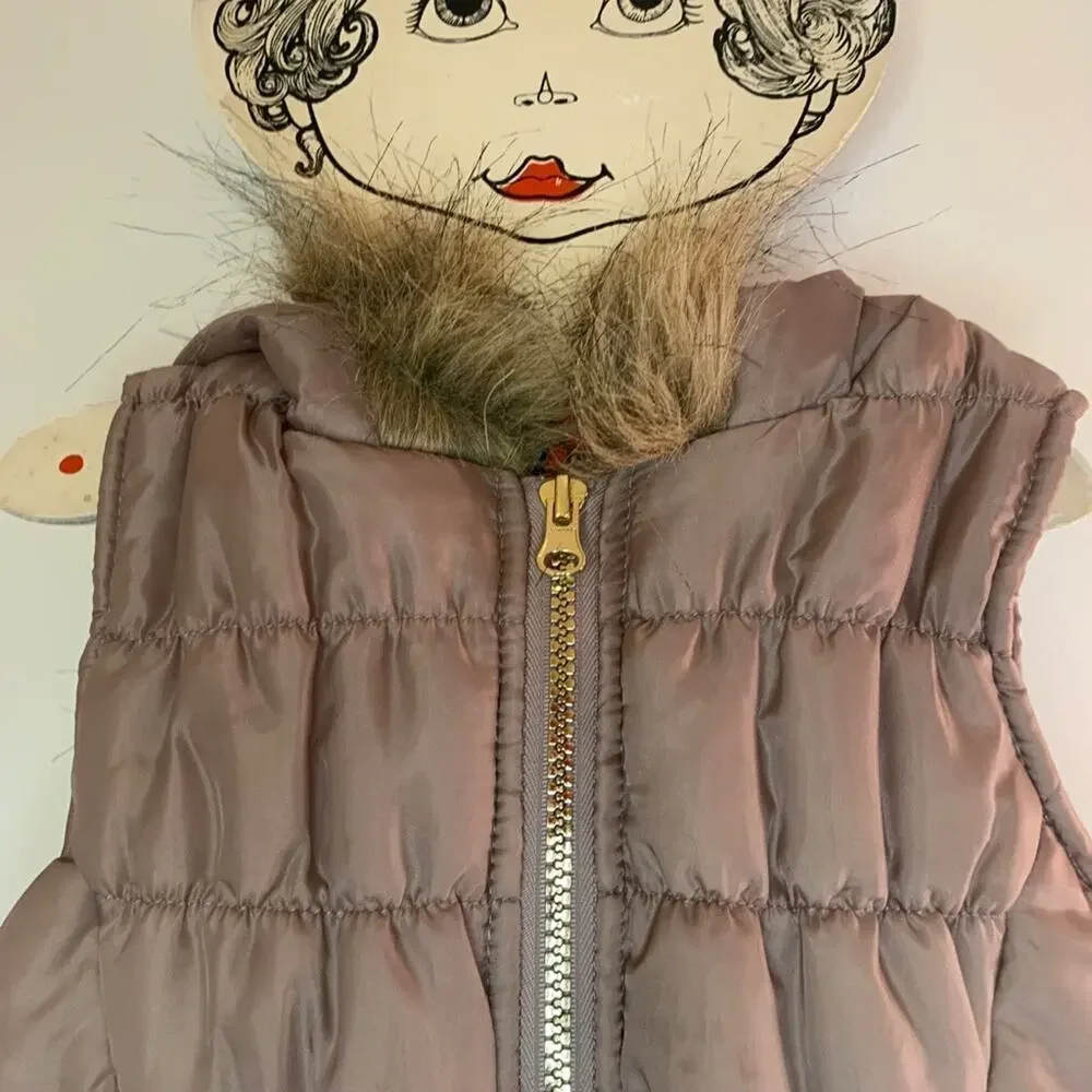 LITTLE LASS Girl’s Taupe Faux Fur Hooded Zip Up Vest / Size: 4